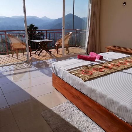 High View Homestay Kandy Bagian luar foto